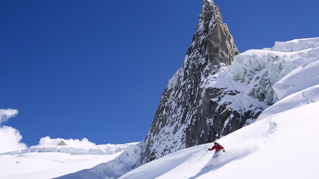 开元集团无影灯与乒乓球台距离