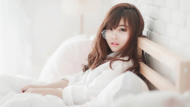 开元室内非跳跃健身动作